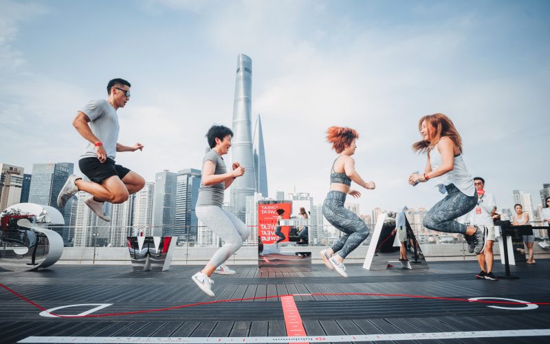 毛主席的题词“发展体育运动，增强人民体质”改变了中国