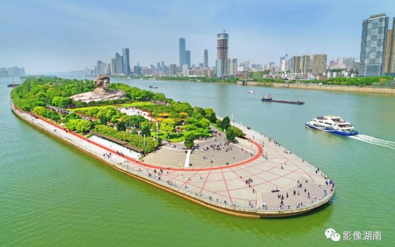 “房住不炒”好榜样，也放开了…